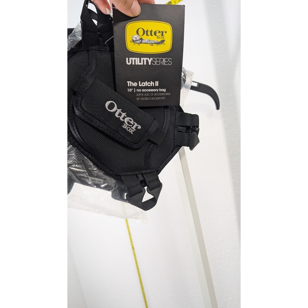 OtterBox‎ Utility Series The Latch II 10 Inch Tablet Carrying Case Black Strap